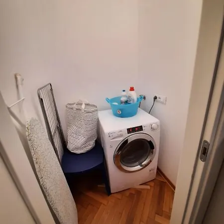 Bilocale In Centro Citta דירה טריאסטה